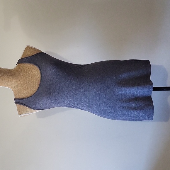 Lululemon Athletica grey racer back athletic top in size 6 - Picture 1 of 11